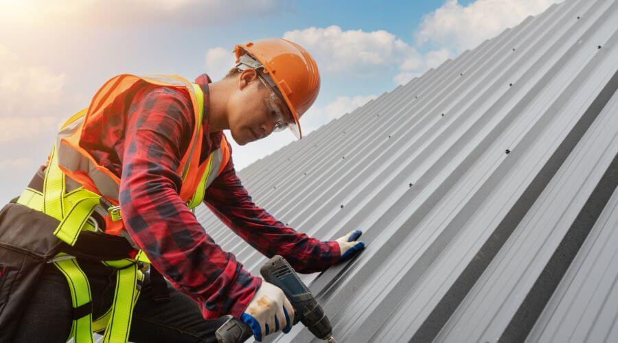 Professional Emergency Roof Repairs services in Itmann, WV